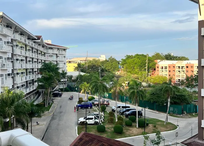 Vp - Amani Grand Residences, 03 Minutes Away From Mactan Airport - Bldg B - Unit 522 アパート